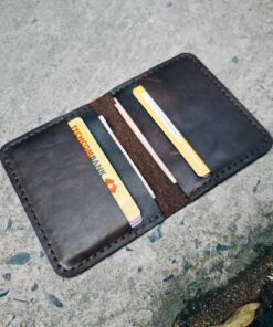 Ví da mini handmade phong cách cổ điển màu nâu sậm 3, thiết kế tối giản, tinh tế, hợp nam tính