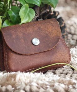 Ví Da Handmade Mini – Vẻ Đẹp Từ Sự Tối Giản Và Chất Mộc